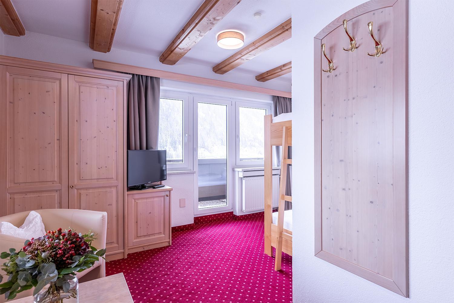 Hotel Sonnenheim Санкт-Антон-ам-Арльберг Экстерьер фото