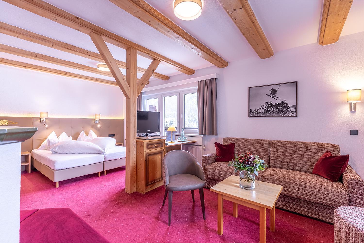 Hotel Sonnenheim Санкт-Антон-ам-Арльберг Экстерьер фото