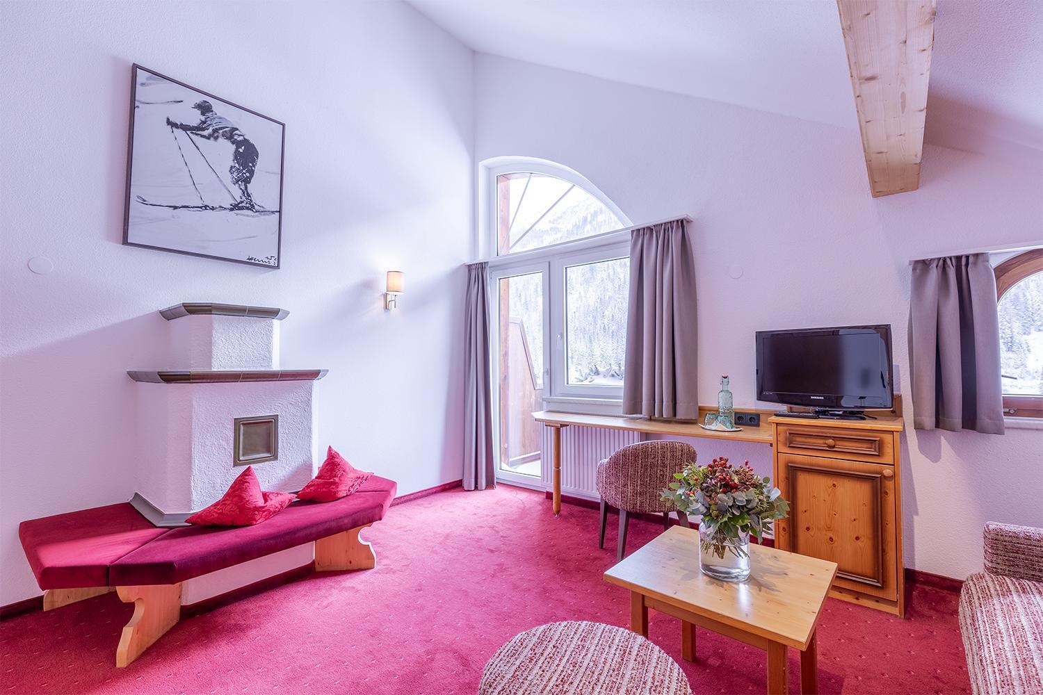 Hotel Sonnenheim Санкт-Антон-ам-Арльберг Экстерьер фото