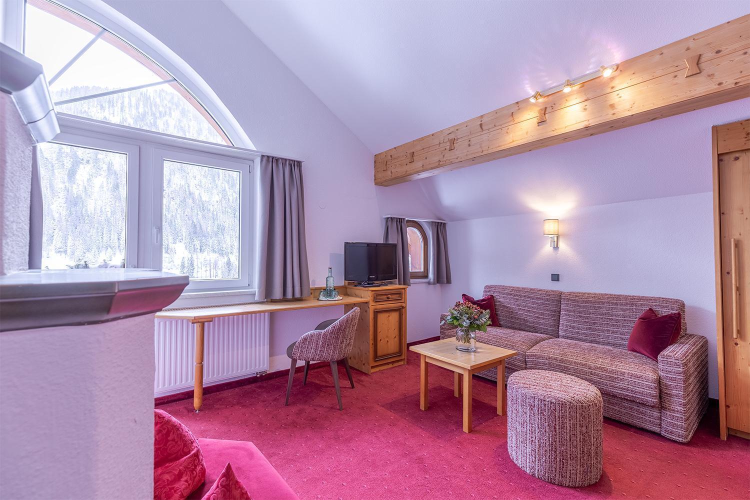 Hotel Sonnenheim Санкт-Антон-ам-Арльберг Экстерьер фото